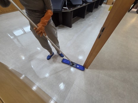 타일 2회 시공 과정